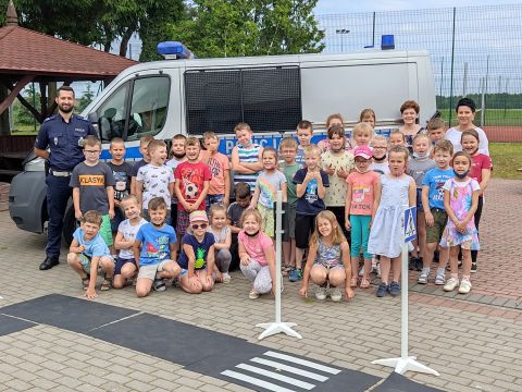 Bezpieczne wakacje - spotkanie z policjantem