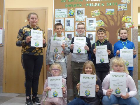 „Wszyscy śmieci zbieramy i Akcję Sprzątania Świata wspieramy”